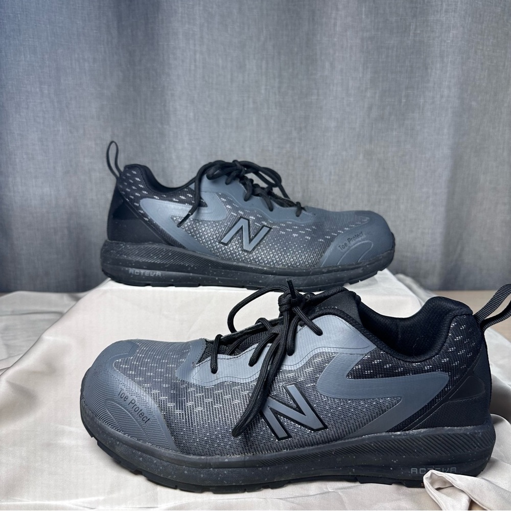 New Balance Men’s Composite Toe Logic. Size 8.5 - Picture 6 of 11